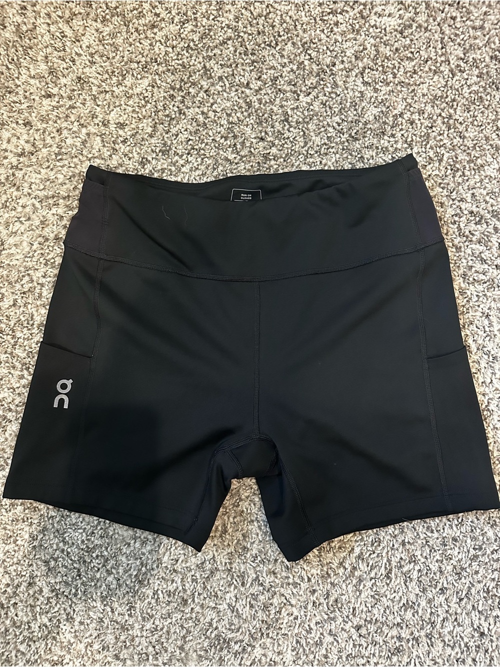 On Running Black Women's Bike Shorts with Side Pockets